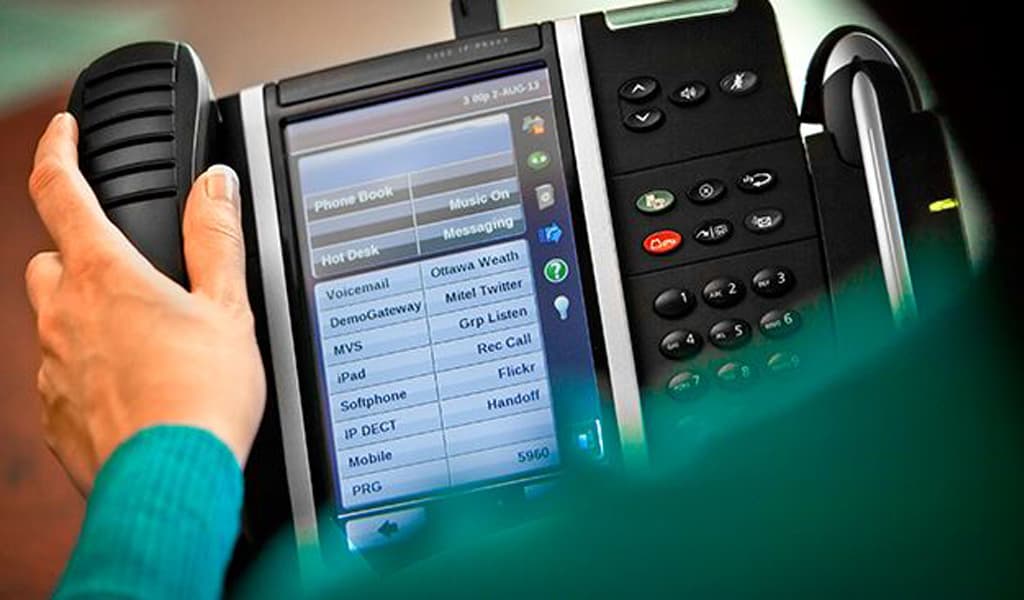 Premise vs Hosted Hotel PBX Explained Phonesuite
